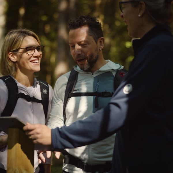 🌄 Planst du eine Auszeit vom Alltag? Wie wäre es mit Bilderbuch-Kurzferien in Egerkingen? Entdecke von unseren 4 Hotels aus die atemberaubende Aussicht auf einer Wanderung an der Aare oder über die Jurahöhen an der Grenze der 3 Kantone Solothurn, Baselland und Aargau. 🏞️ 
Besuche den Egerkinger Poesieweg auf dem Weg zu kulinarischen Höhenflügen in unseren zahlreichen Berggasthöfen wie Blüemlismatt, Tiefmatt oder Roggen.
Perfekt für alle, die unsere regionalen Naturwunder auf eine ganz besondere Art erleben möchten. 🏕️

Erfahre mehr: https://www.egerkingentourismus.ch/entdecken?view=article&id=429:kurzferien-wie-im-bilderbuch&catid=58

#kurzferien #egerkingen #bilderbuchdorf #wanderlust #natur #tourismus #schweiz #abenteuer #urlaub #erholung #auszeit
